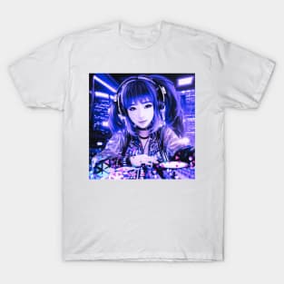 Japanese Female DJ Club Vibes! T-Shirt